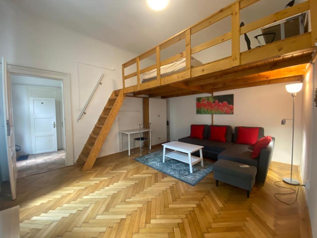 Ac With Free Parking At Acacia St, City Center Budapeşte Dış mekan fotoğraf
