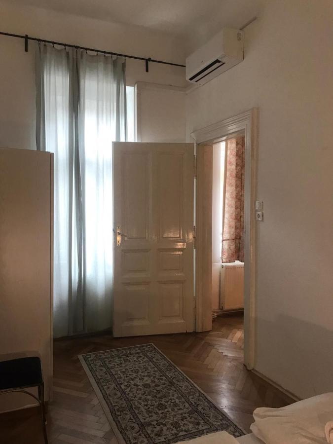 Ac With Free Parking At Acacia St, City Center Budapeşte Dış mekan fotoğraf