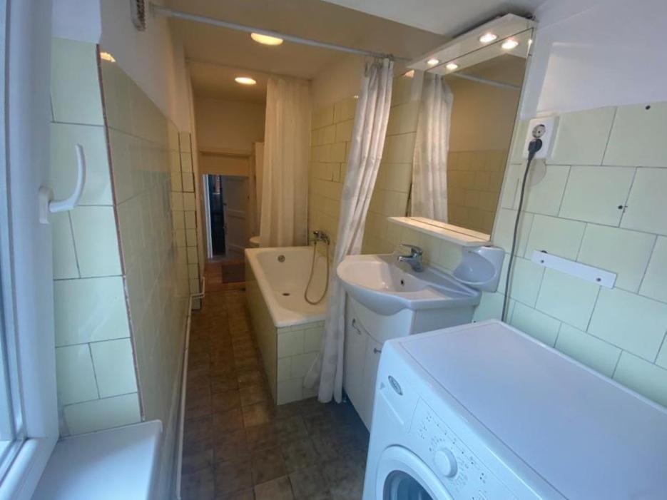 Ac With Free Parking At Acacia St, City Center Budapeşte Dış mekan fotoğraf